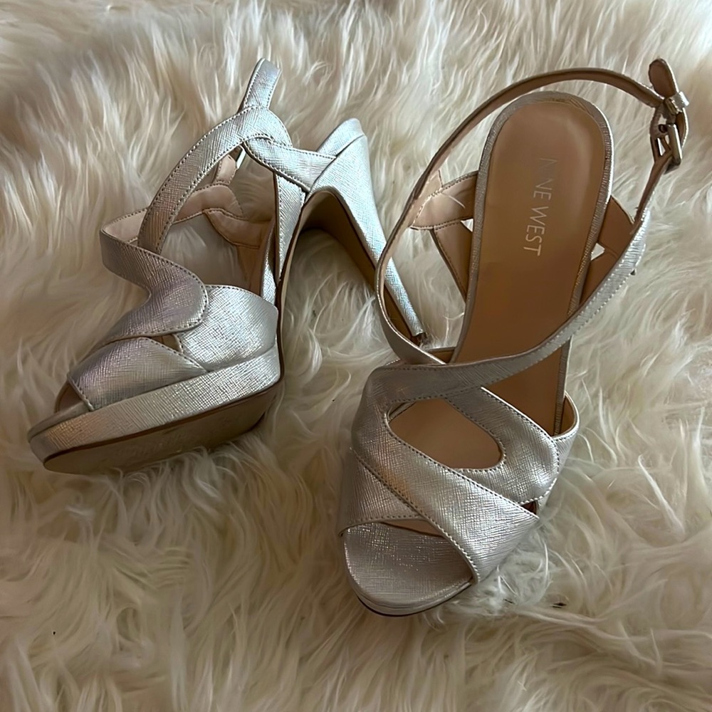 [Nine West] Silver Heels